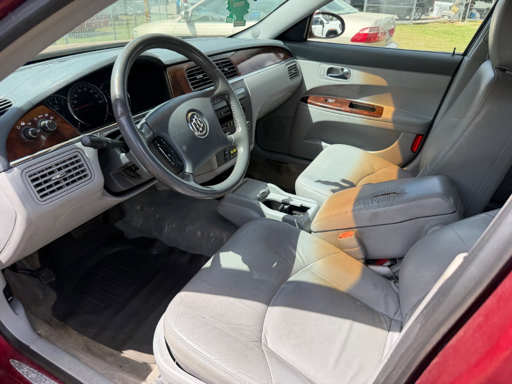 Used 2007 Buick LaCrosse CXL w/ Chromed Appearance Package FWD image 16