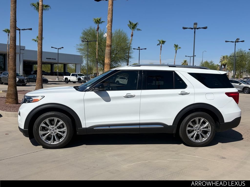 Used 2021 Ford Explorer Limited w/ Equipment Group 301A RWD image 2