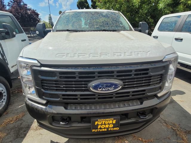 New 2024 Ford F550 4x4 Regular Cab Super Duty image 3