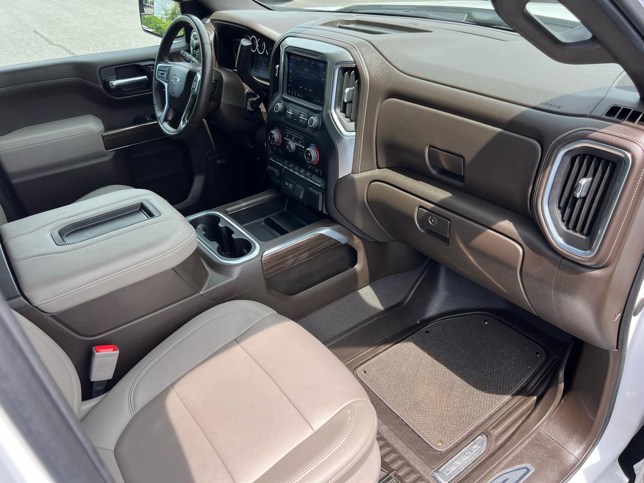 Used 2022 Chevrolet Silverado 1500 LT Trail Boss w/ Convenience Package II AWD/4WD image 21