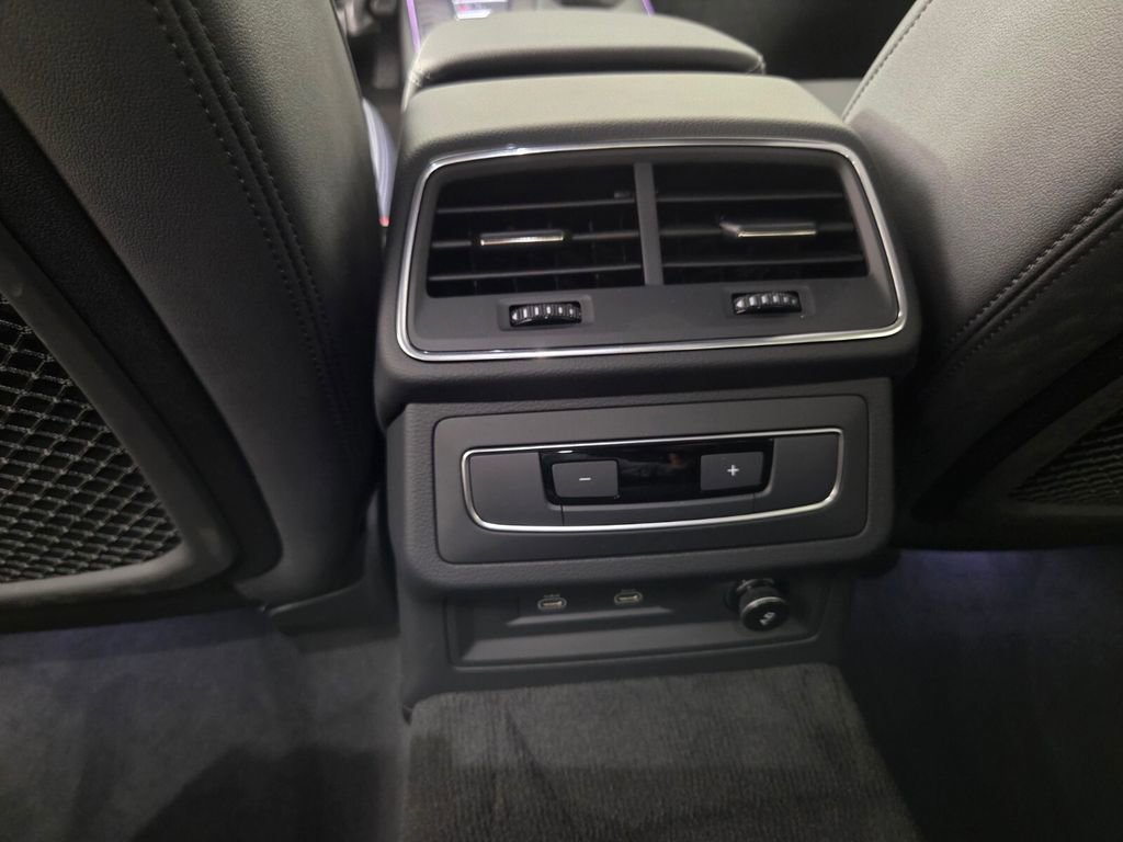 Used 2025 Audi A6 3.0T Premium image 25