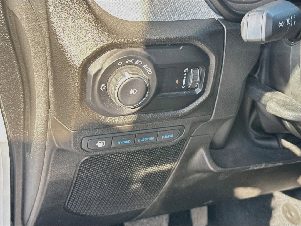 Used 2024 Jeep Wrangler Unlimited AWD/4WD image 11