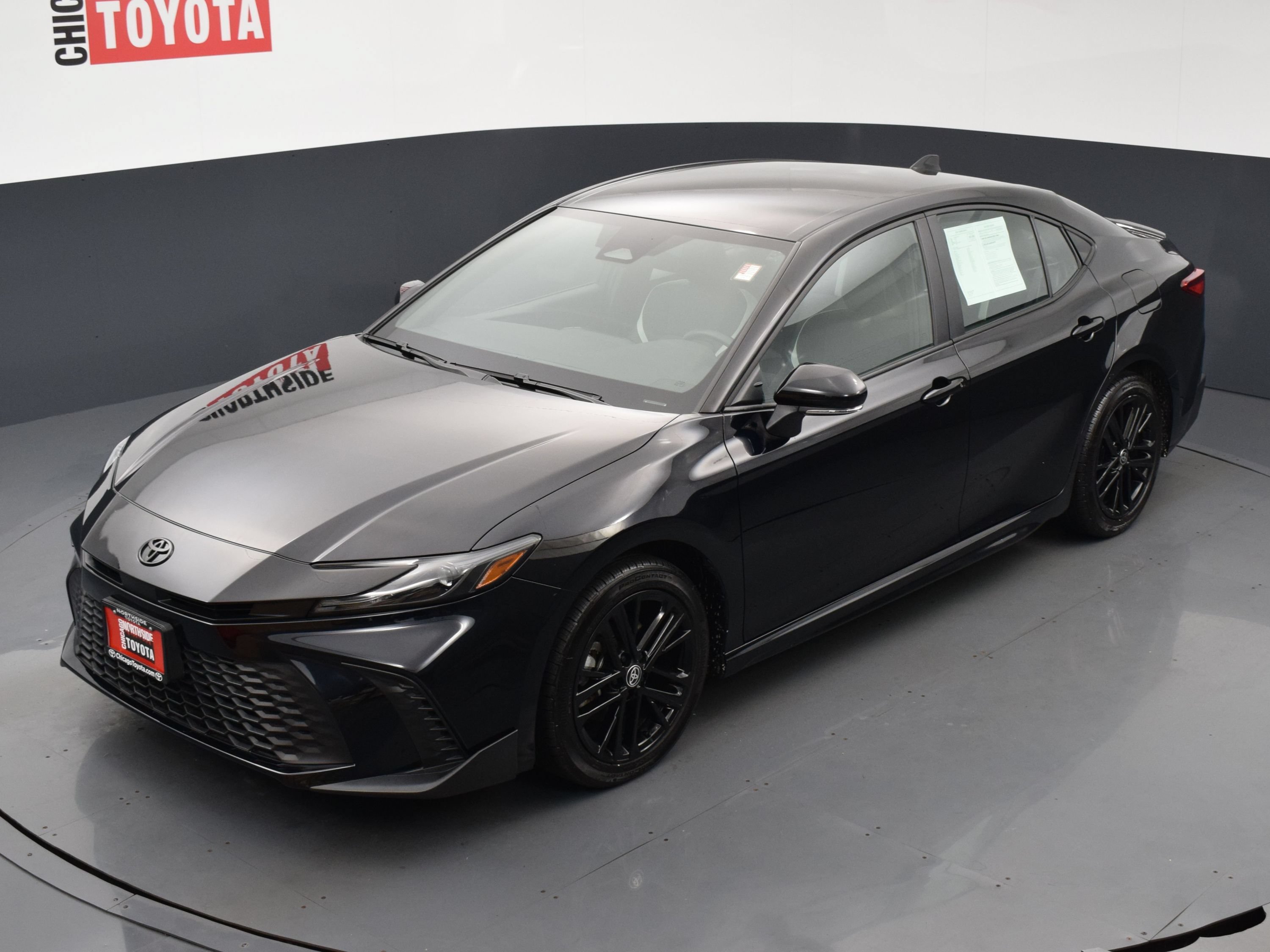 Used 2025 Toyota Camry SE AWD/4WD image 24