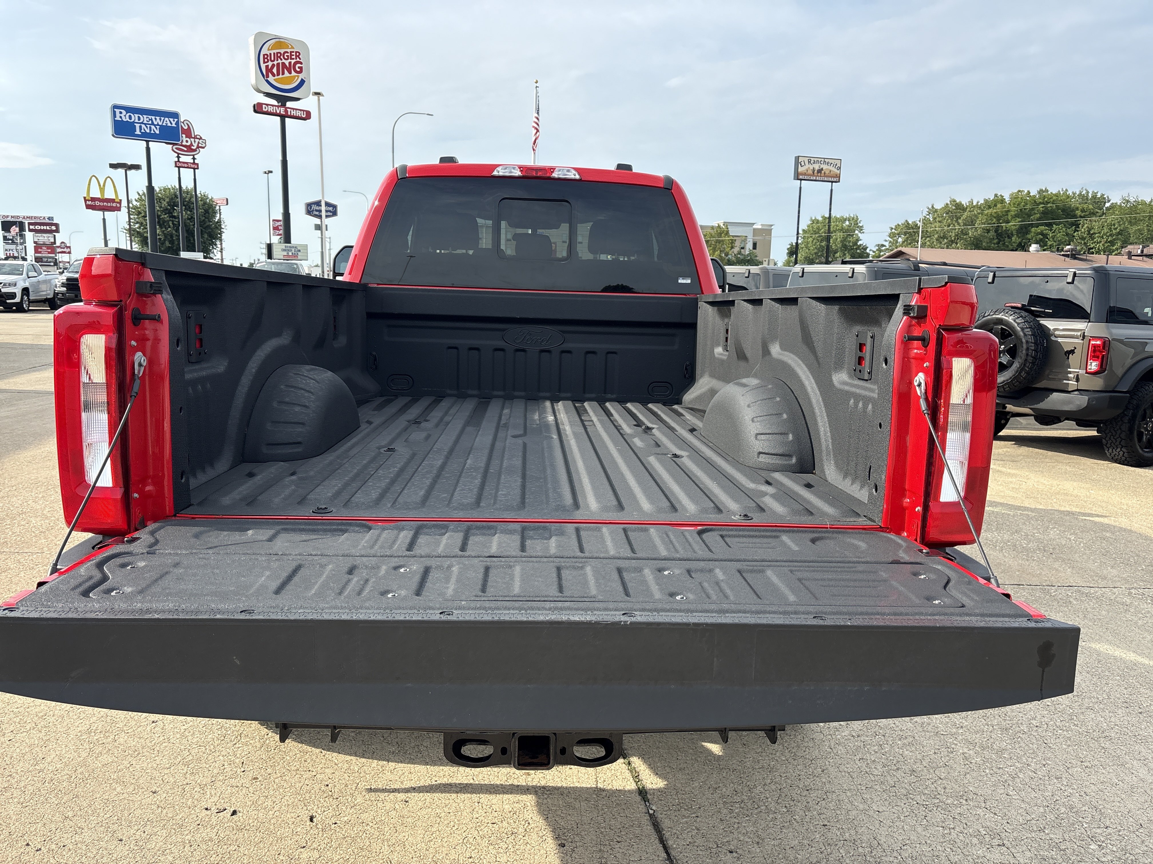 Used 2025 Ford F350 XLT w/ Snow Plow Prep Package AWD/4WD image 6