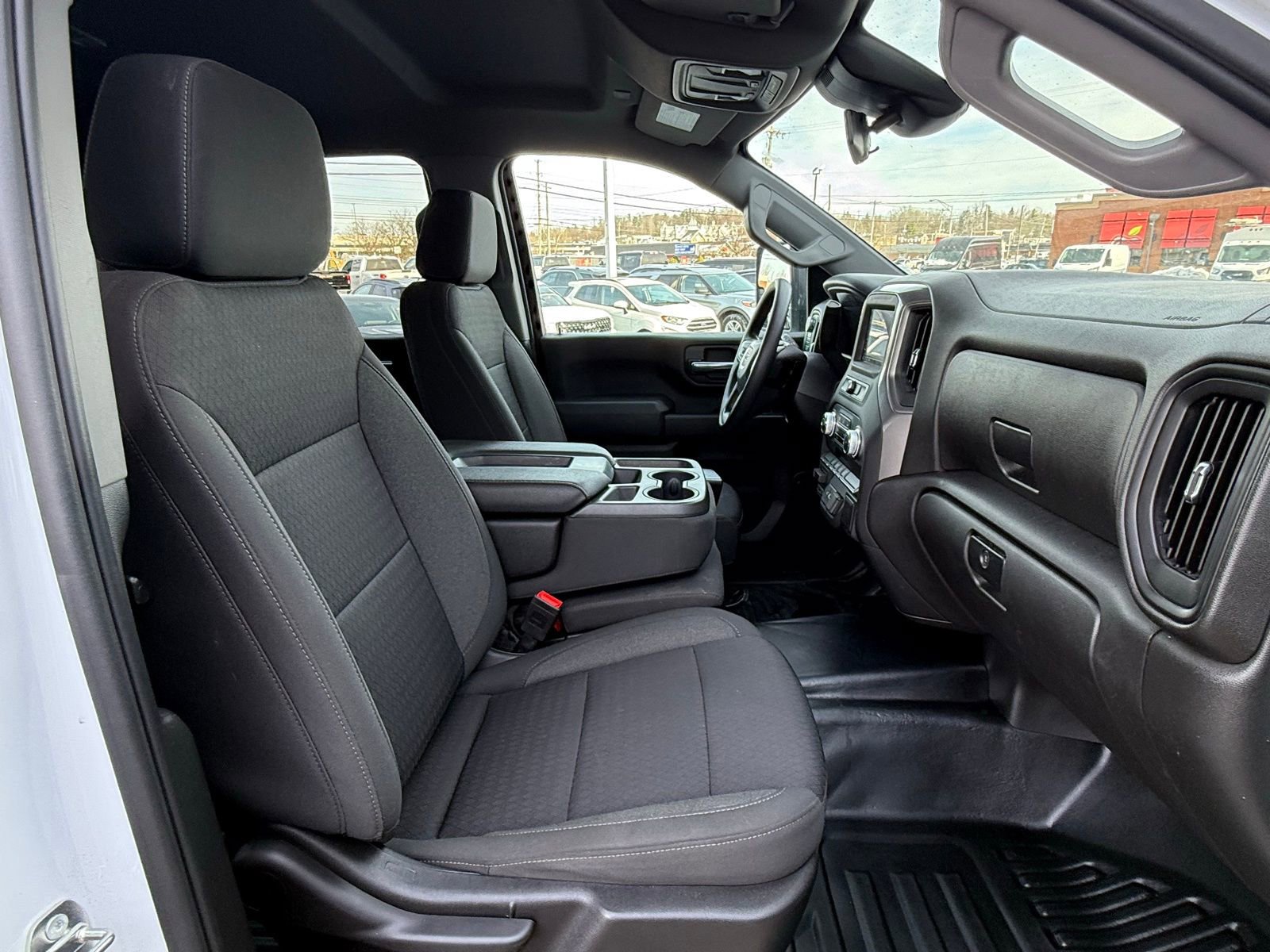 Used 2024 GMC Sierra 2500 Pro w/ Convenience Package image 16