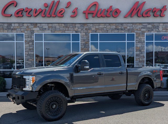 Used 2017 Ford F250 Platinum w/ Platinum Ultimate Package AWD/4WD image 1