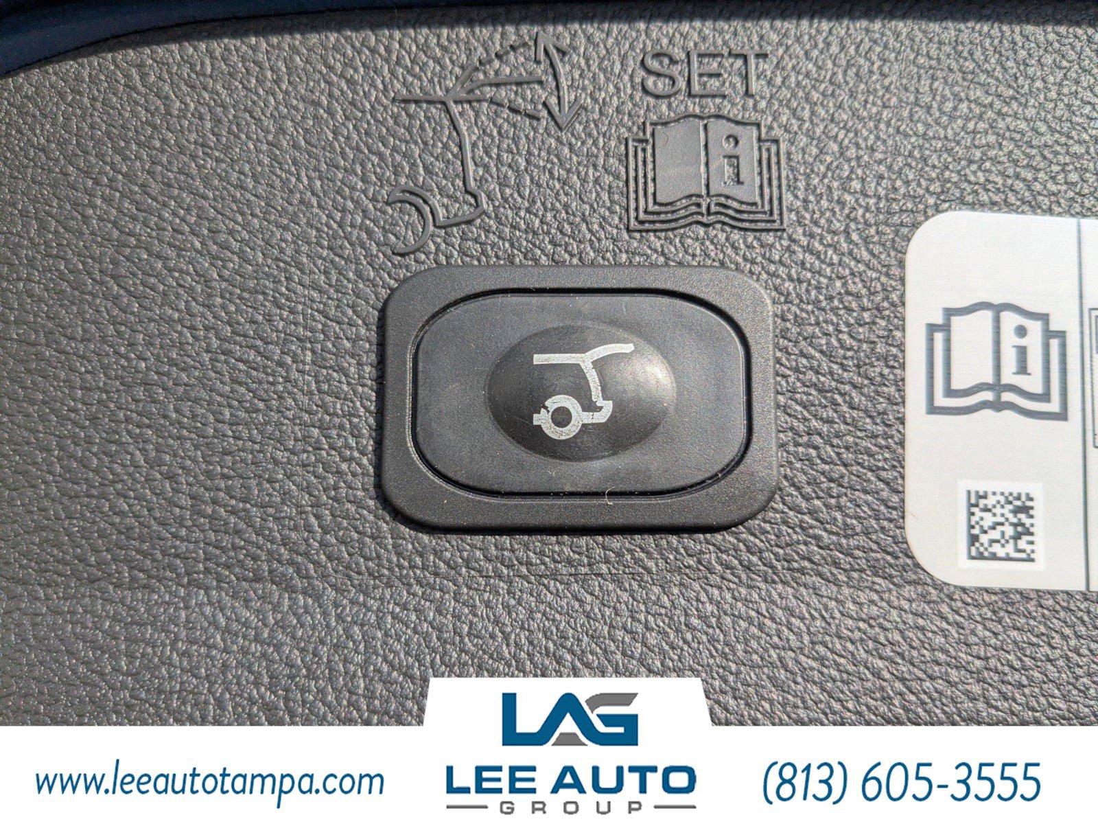 Used 2019 Ford Escape Titanium image 13