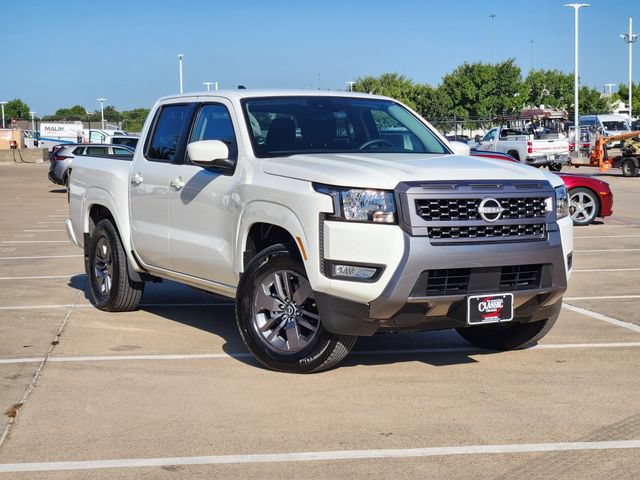 Used 2025 Nissan Frontier SV w/ SV Convenience Package RWD image 2