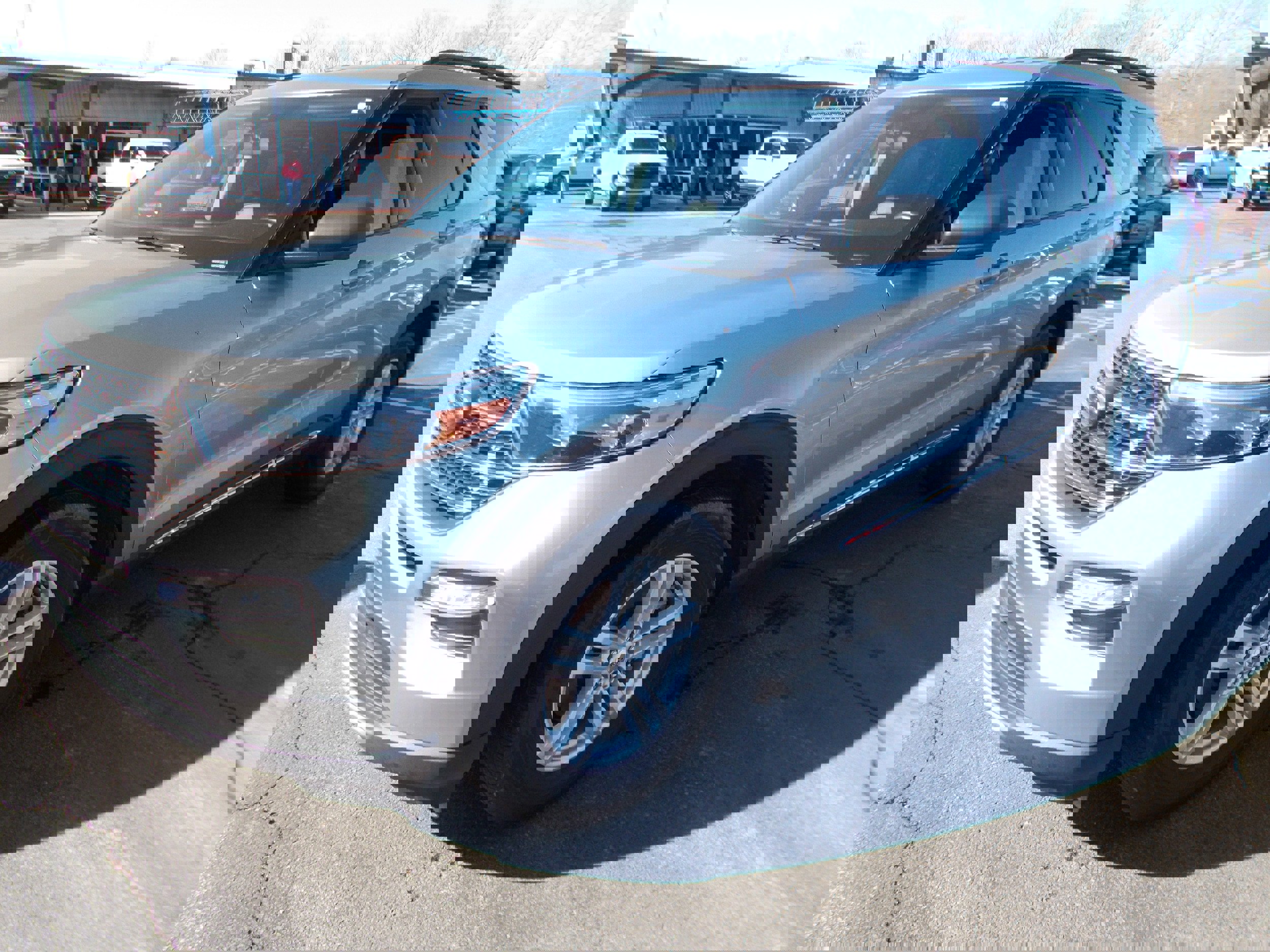 Used 2023 Ford Explorer XLT w/ Equipment Group 202A image 7