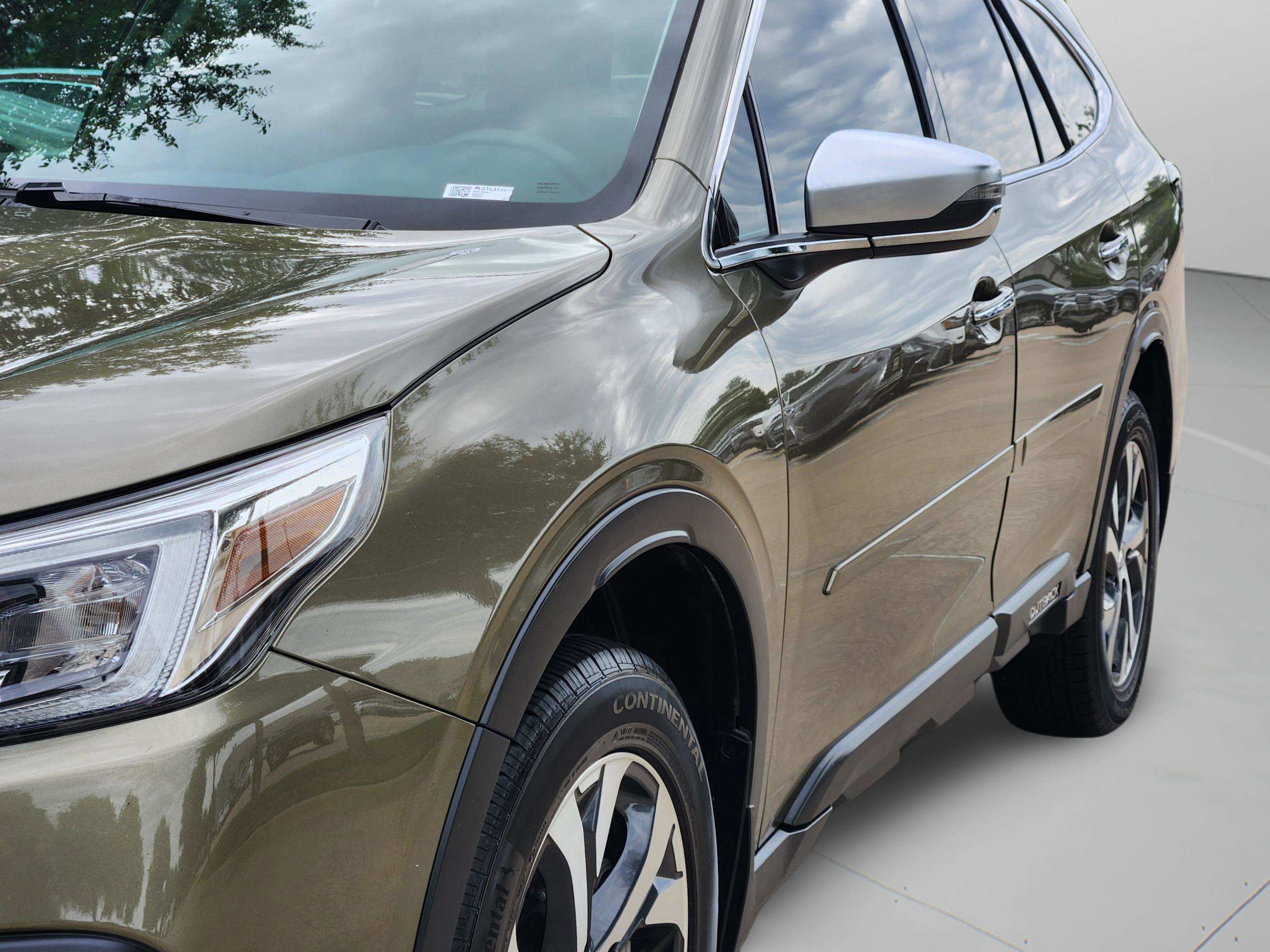 Used 2020 Subaru Outback Touring AWD/4WD image 32