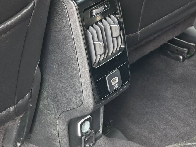 Used 2024 Jeep Compass Latitude image 18