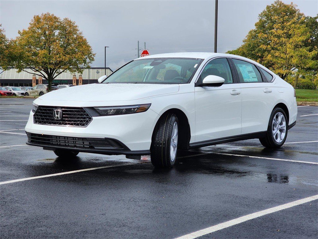 Certified 2025 Honda Accord LX image 8