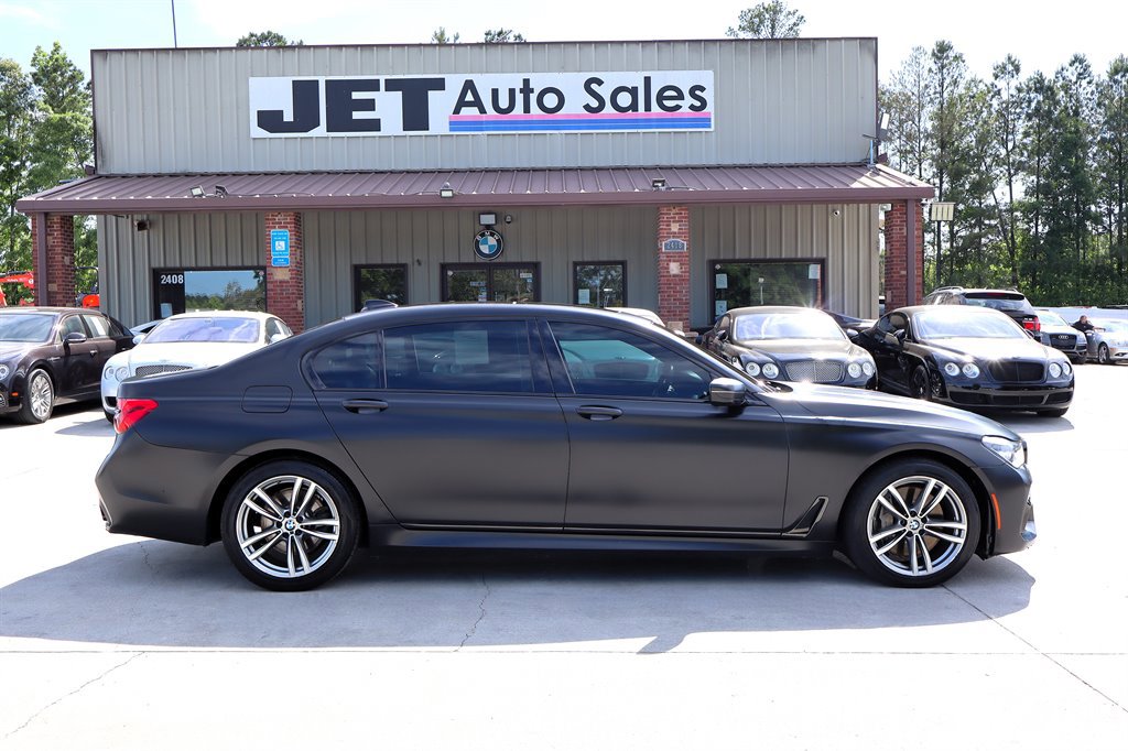 Used 2018 BMW 750i xDrive AWD/4WD image 8