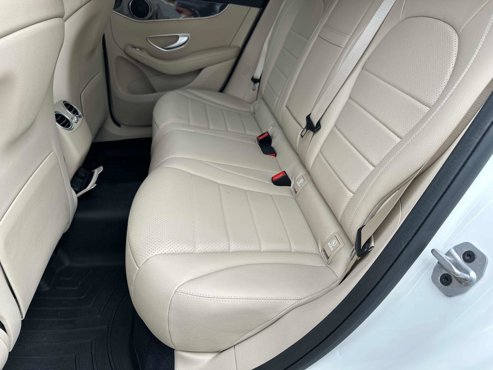 Used 2022 Mercedes-Benz GLC 300 image 14