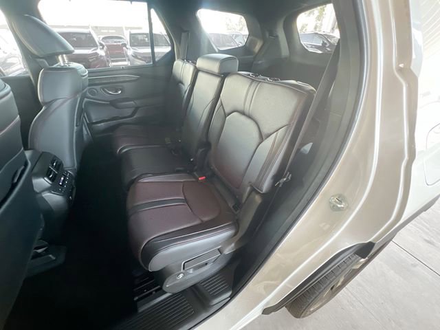 Used 2025 Honda Pilot Black Edition image 27