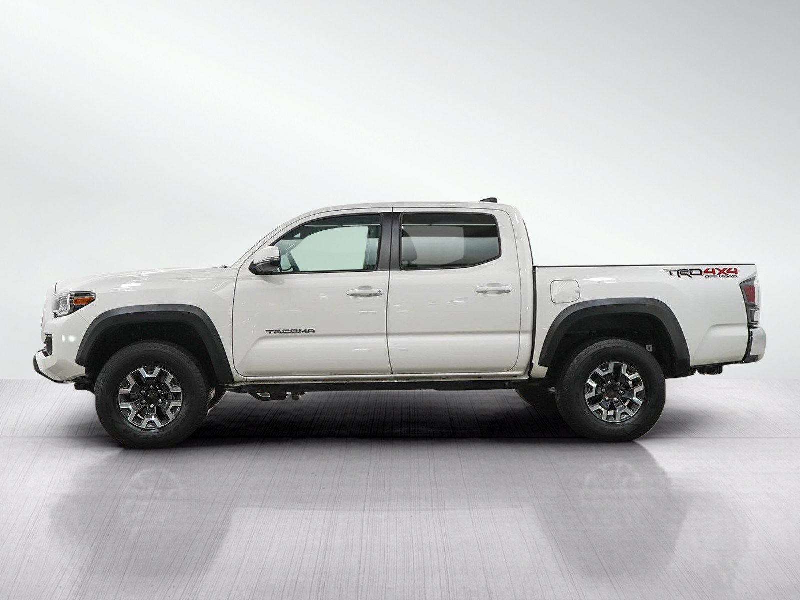 Used 2021 Toyota Tacoma TRD Off-Road AWD/4WD image 2