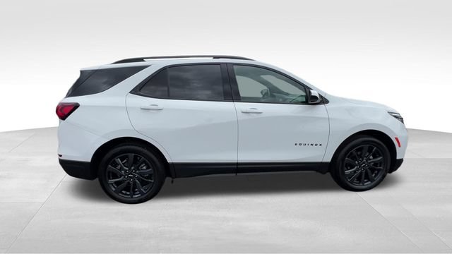 Used 2024 Chevrolet Equinox RS w/ LPO, Floor Liner Package FWD image 17