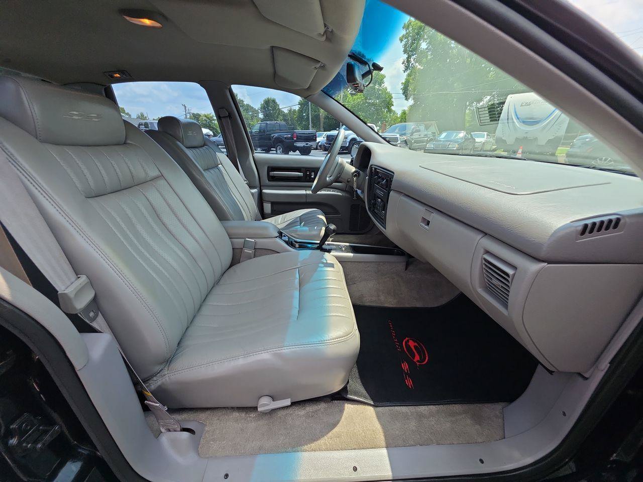 Used 1996 Chevrolet Impala SS RWD image 8