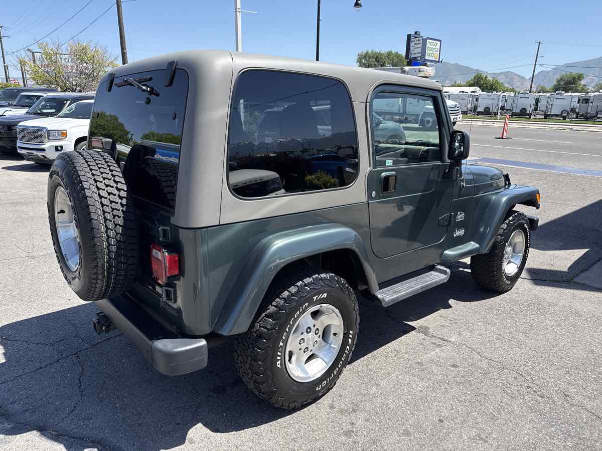Used 2003 Jeep Wrangler Sahara AWD/4WD image 5
