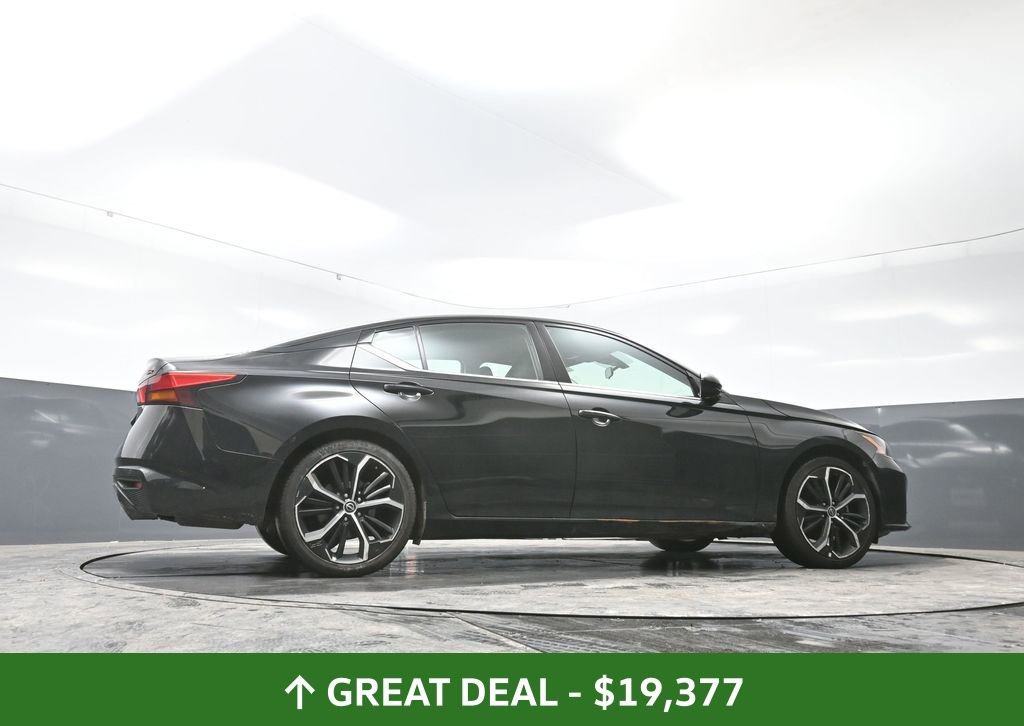 Used 2024 Nissan Altima 2.5 SR image 25