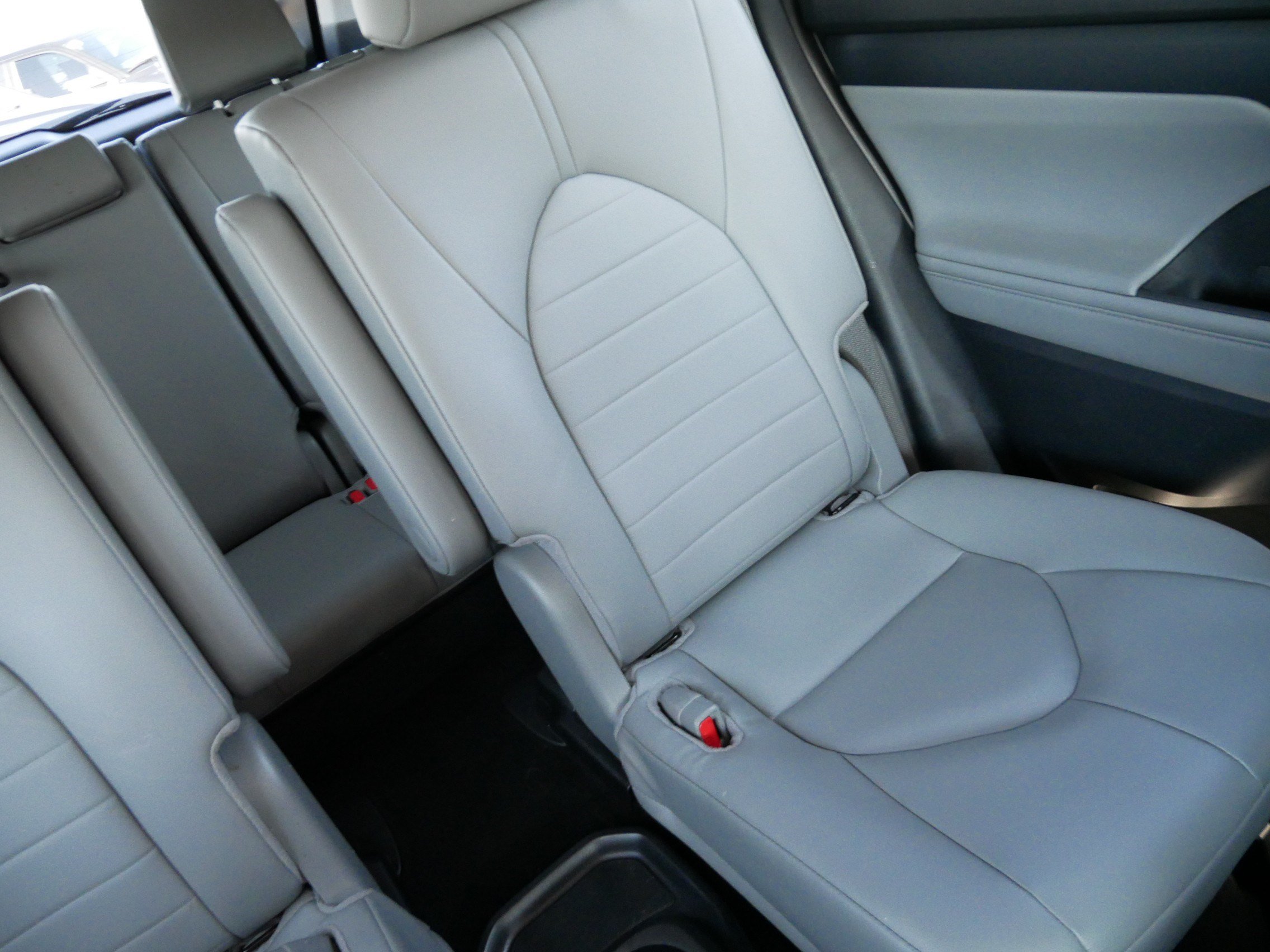 Certified 2026 Toyota Highlander XLE AWD/4WD image 14