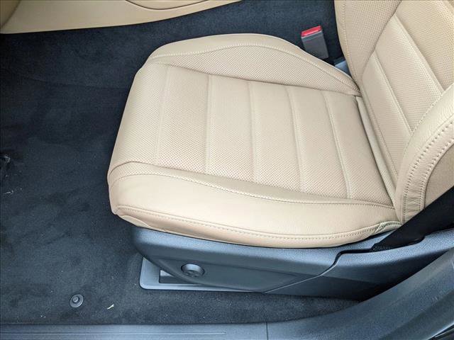 Certified 2025 Mercedes-Benz GLE 450 4MATIC image 4