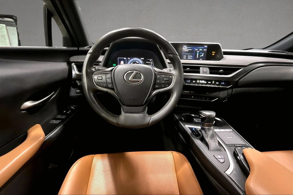 Used 2022 Lexus UX 250h w/ Premium Package AWD/4WD image 8