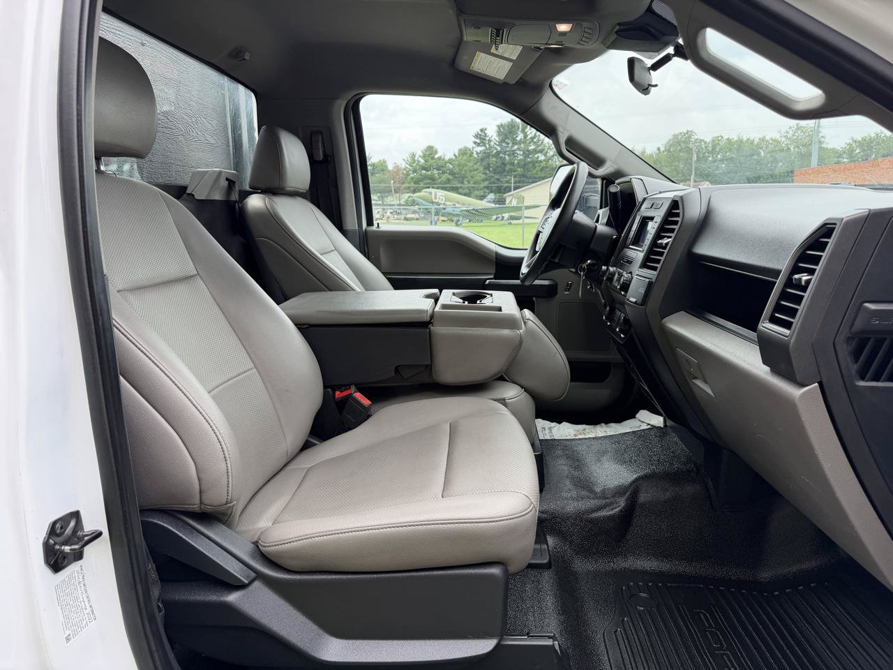 Used 2022 Ford F350 XL w/ Power Equipment Group AWD/4WD image 32