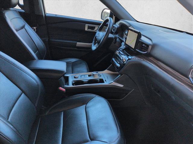 Used 2023 Ford Explorer Limited image 23