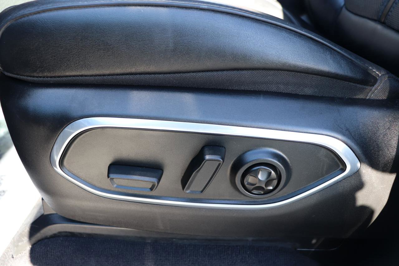 Used 2024 Jeep Wagoneer Series II w/ Flexible Seating Group AWD/4WD image 59