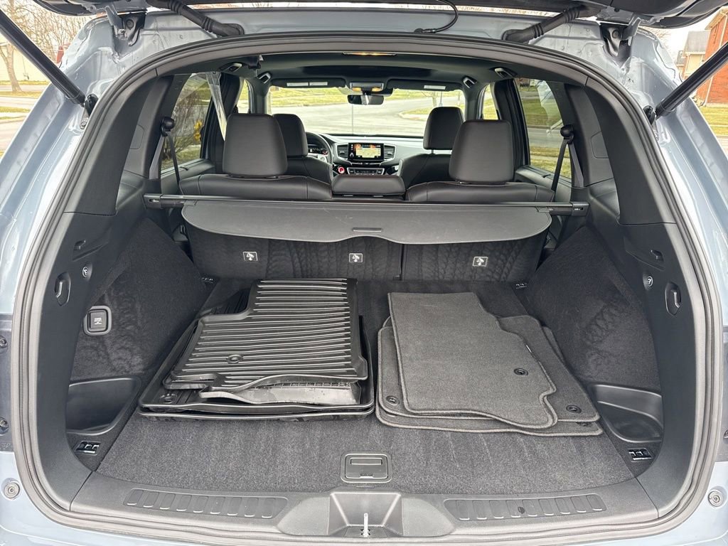 Certified 2024 Honda Passport Black Edition image 19