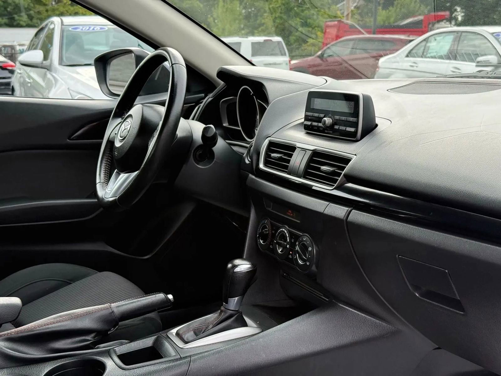 Used 2014 MAZDA MAZDA3 i Touring image 45