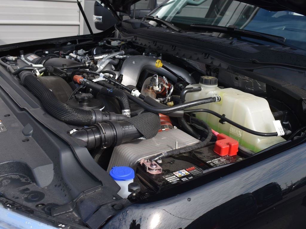 New 2025 Ford F250 Lariat w/ Lariat Ultimate Package image 23