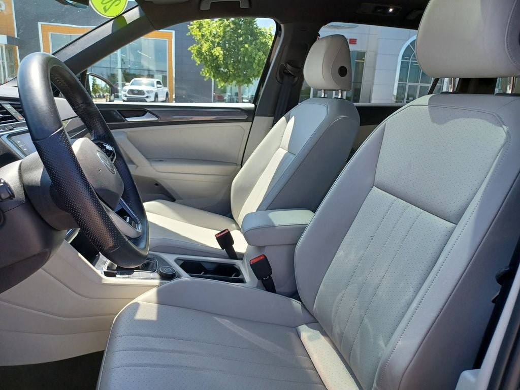 Used 2022 Volkswagen Tiguan SE R-Line AWD/4WD image 9