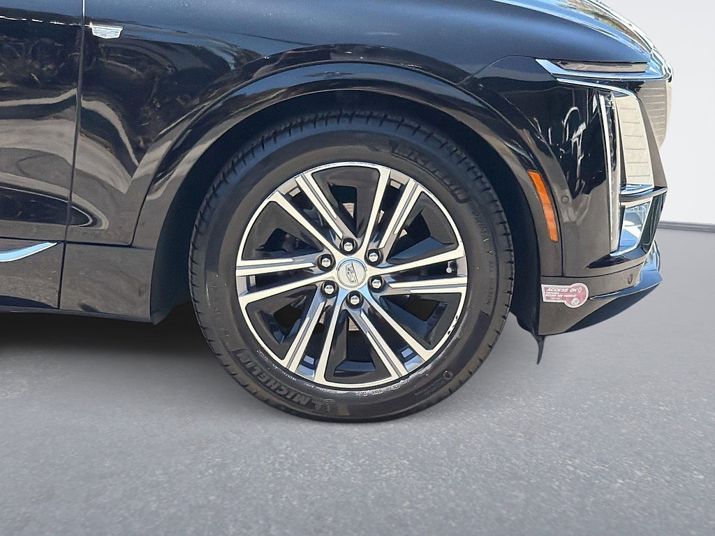 Certified 2024 Cadillac Lyriq Luxury RWD image 32
