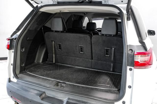 Used 2019 Chevrolet Traverse RS w/ LPO, Floor Liner Package FWD image 59