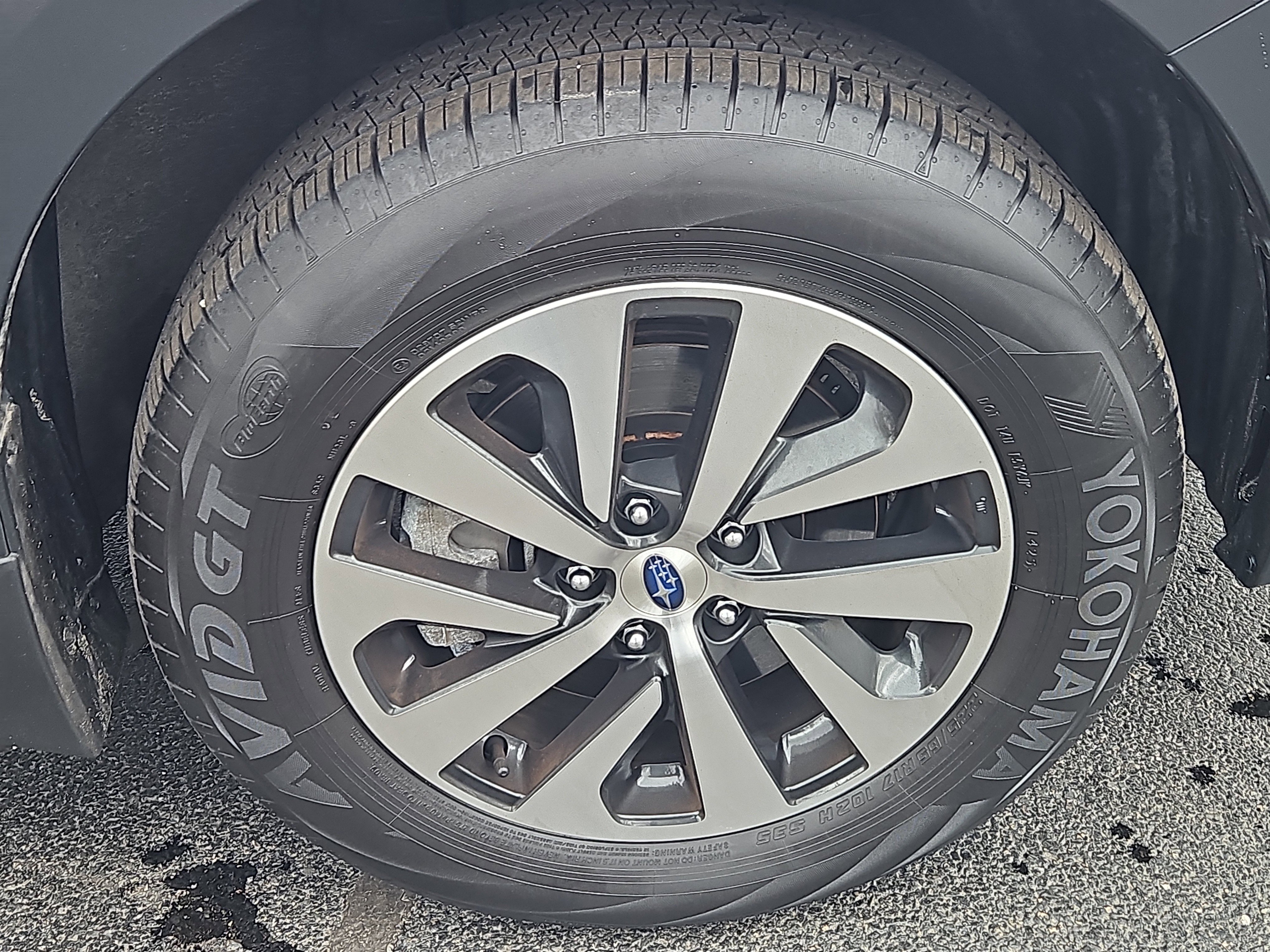 Certified 2025 Subaru Outback Premium image 26