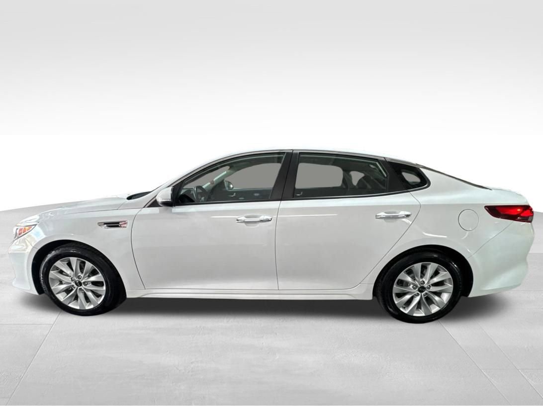 Used 2018 Kia Optima S FWD image 8