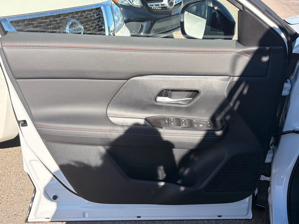 New 2026 Nissan Kicks SR w/ Cold Weather Package AWD/4WD image 14