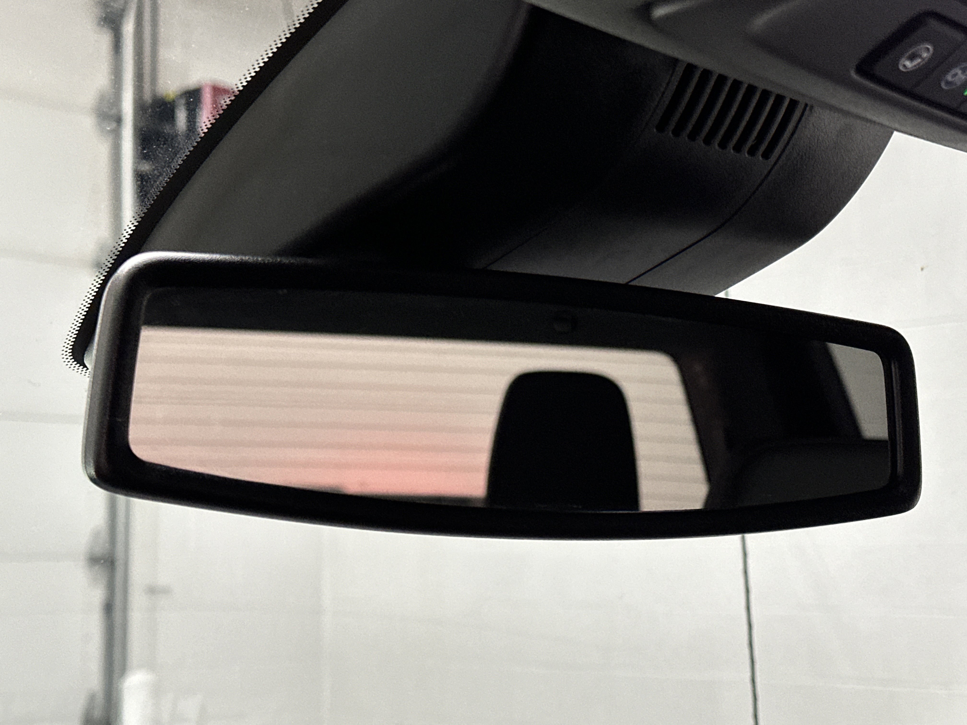 Used 2025 GMC Sierra 1500 SLT image 37