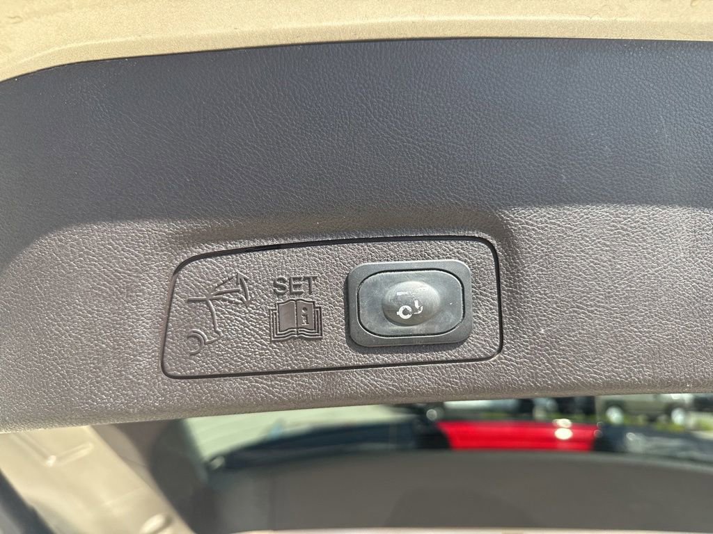 Used 2017 Lincoln MKC Select w/ Select Plus Package FWD image 29