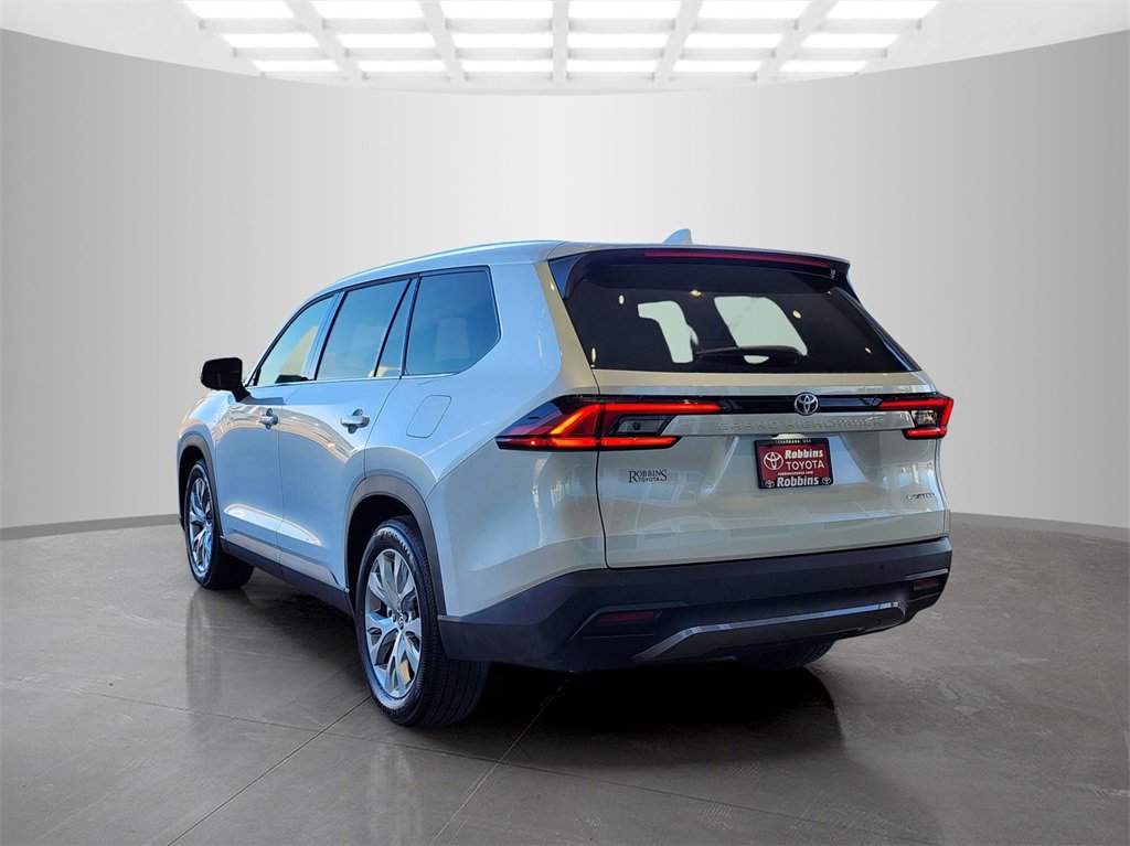 New 2026 Toyota Grand Highlander Limited image 4