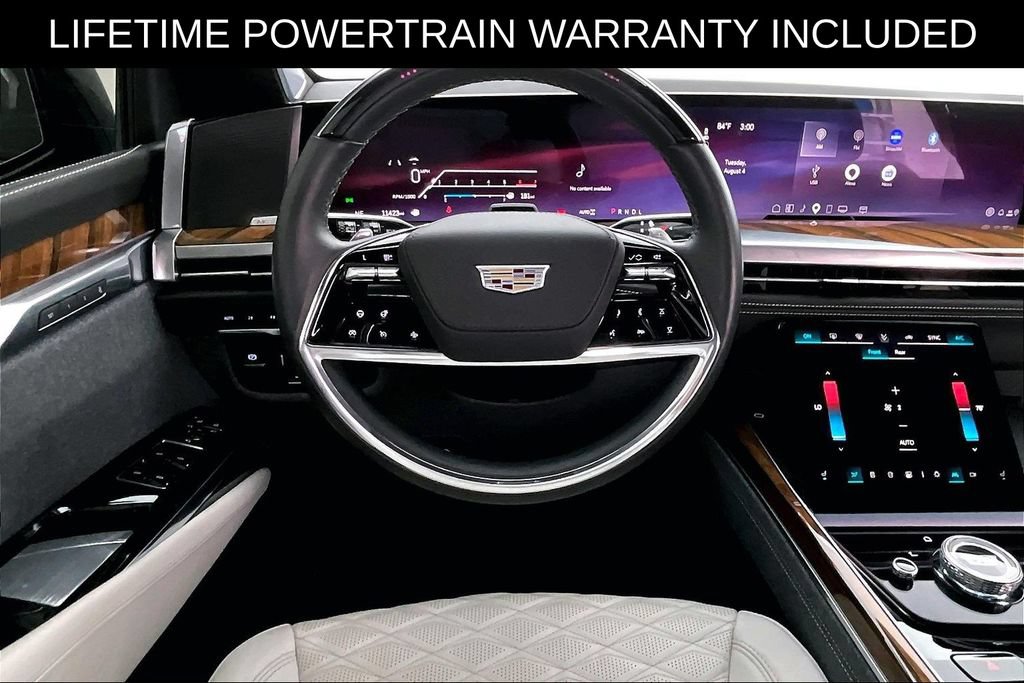 Used 2025 Cadillac Escalade ESV Sport Platinum AWD/4WD image 6