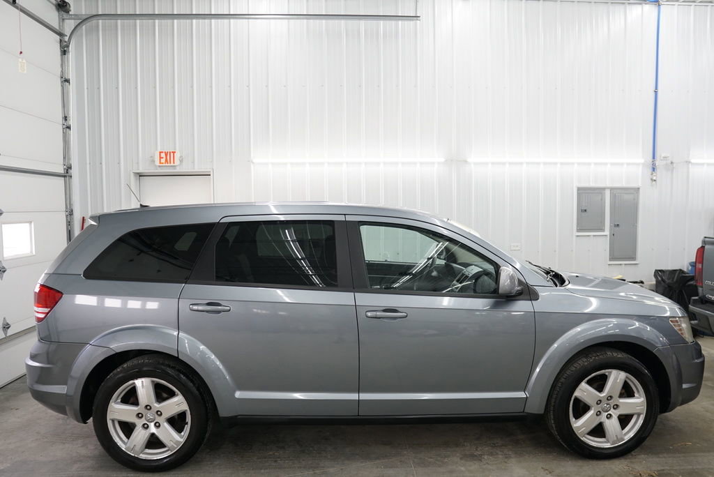Used 2009 Dodge Journey SXT w/ Flexible Seating Group FWD image 16