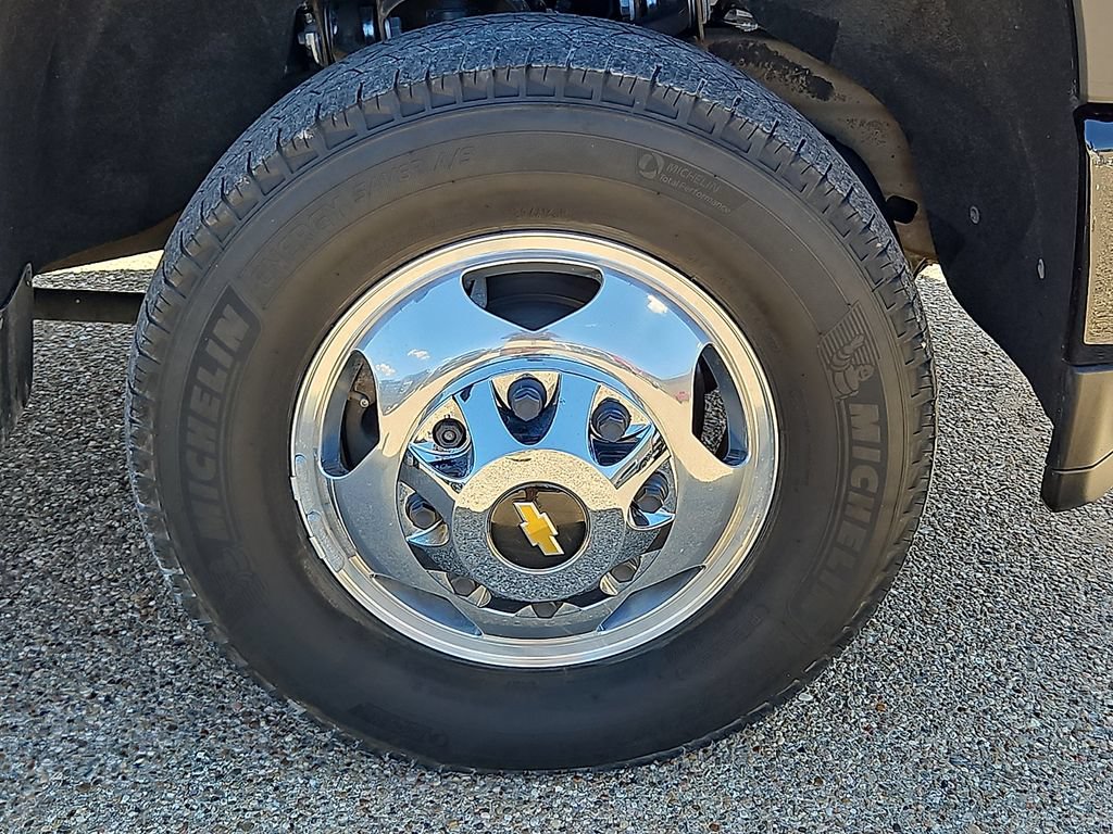 Used 2022 Chevrolet Silverado 3500 High Country AWD/4WD image 13