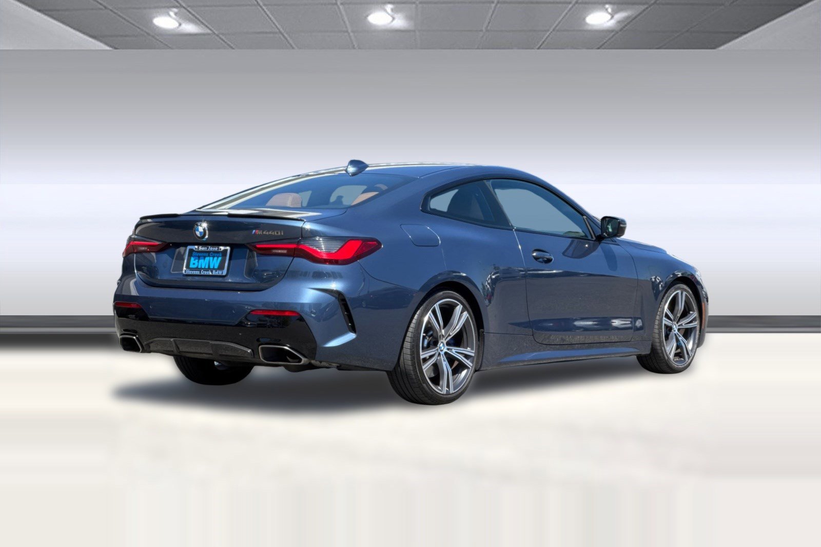 Used 2022 BMW M440i Coupe w/ M Carbon Exterior Package image 8