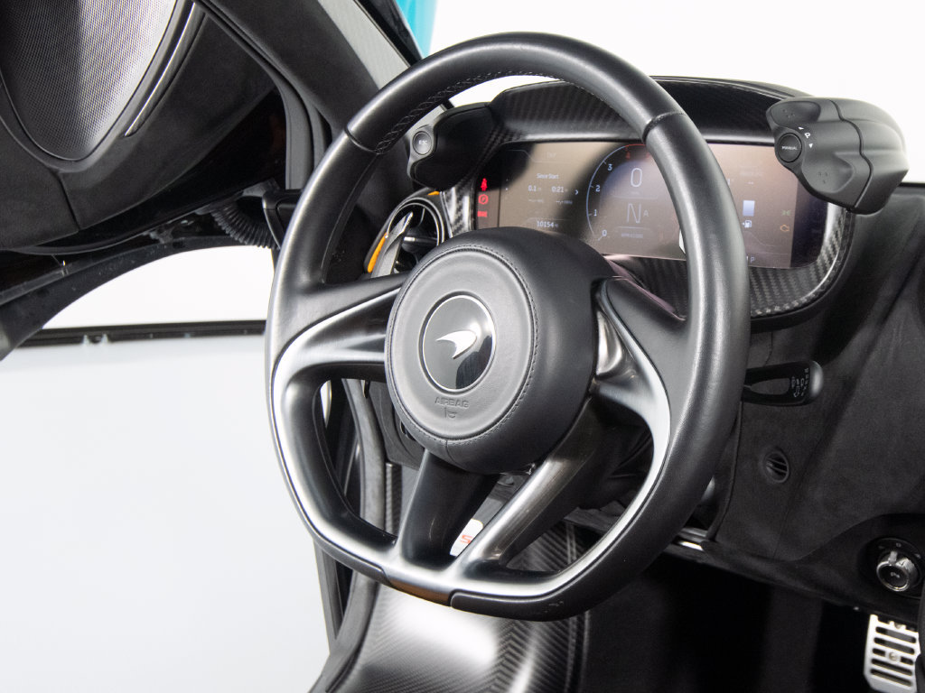 Used 2024 McLaren 750S Spider RWD image 34