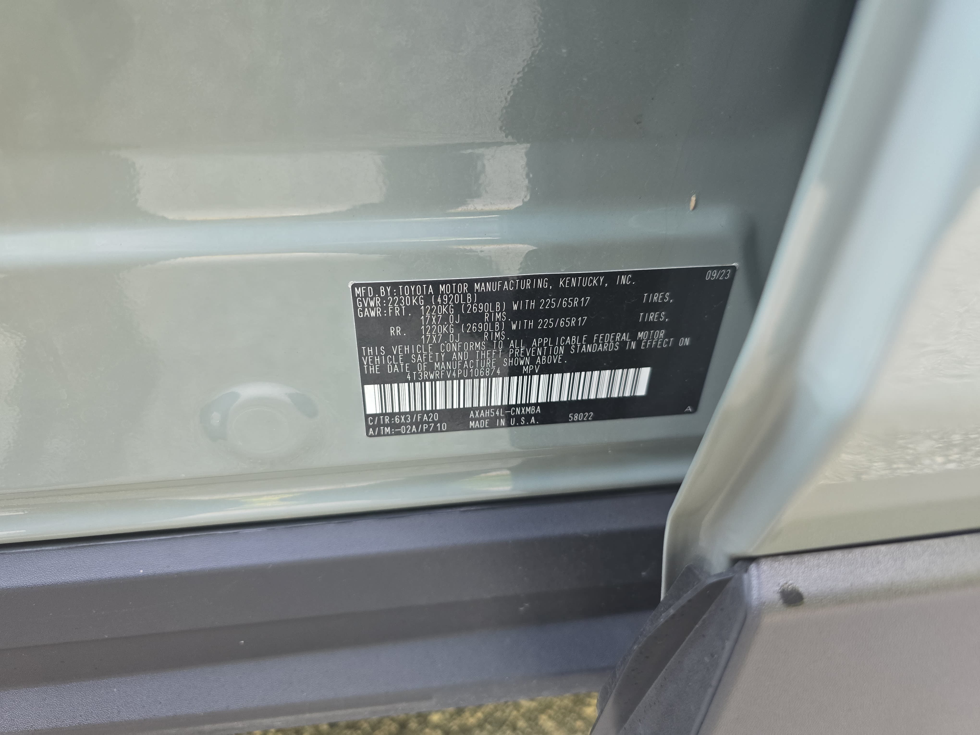 Used 2023 Toyota RAV4 XLE AWD/4WD image 32