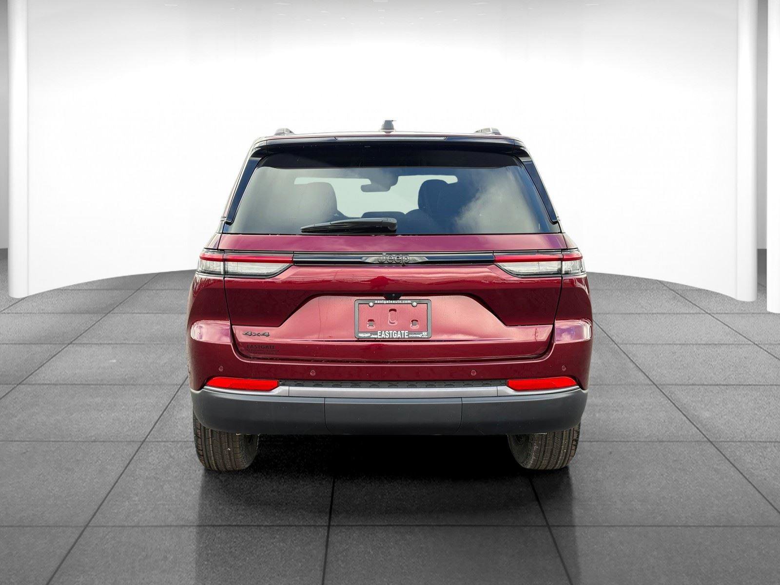 New 2026 Jeep Grand Cherokee 4WD image 6