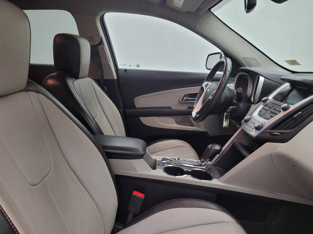 Used 2017 Chevrolet Equinox Premier w/ Enhanced Convenience Package AWD/4WD image 21